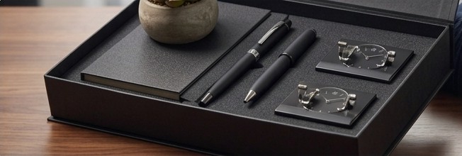 The Forest Green Edit corporate gift set